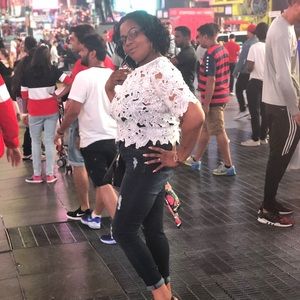 Meet your Posher, Janea